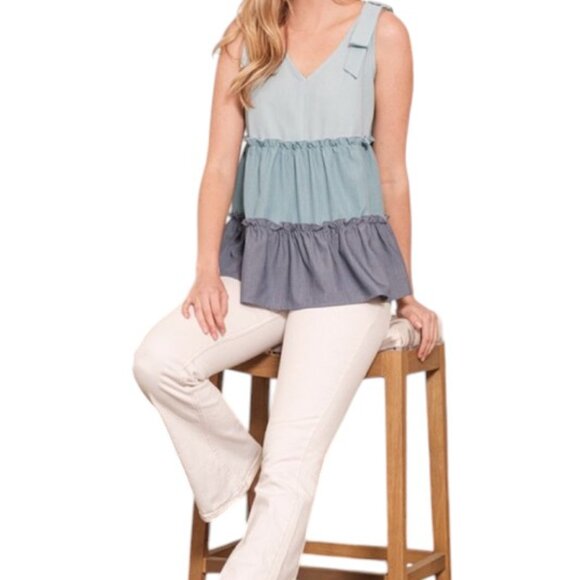 Color Block V-Neck Baby Doll Sleeveless Top & Plus Size - Picture 7 of 9